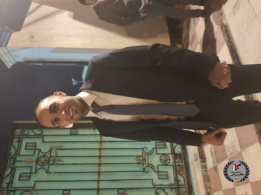 نهنئ ابن العم انس داوود فريز جرار بمناسبة الخطوبة 