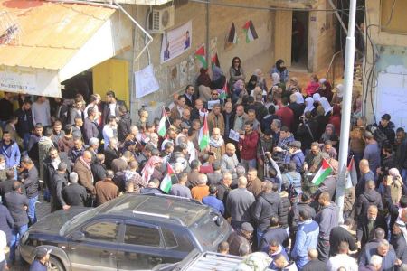 اعتصام في جنين يطالب باسترداد جثماني الشهيدين جرار