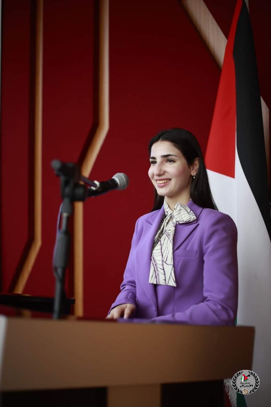 نهنئ بنت العم نور حسام جرار بمناسبة التخرج 