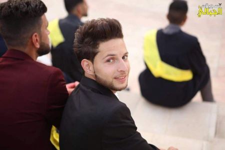 تهنئة بمناسبة التخرج لابن العم الغالي واثق علي جرار