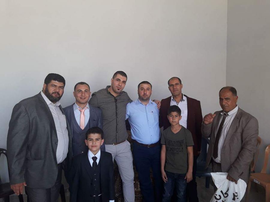 نهنئ ابن العم عرفات عمر لطفي جرار