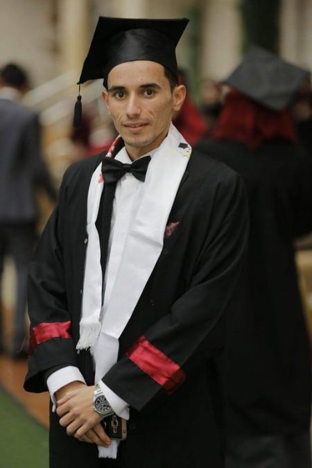 مبارك التخرج ابن العم احمد ذوقان محمود جــرار