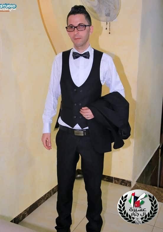 نهنئ ابن العم الأستاذ لؤي وحيد فوزي جرار بمناسبة زفاف