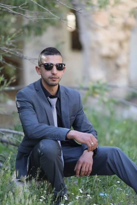 تهنئة بمناسبة عقد قران ابن العم عبد الرحيم نائل جرار