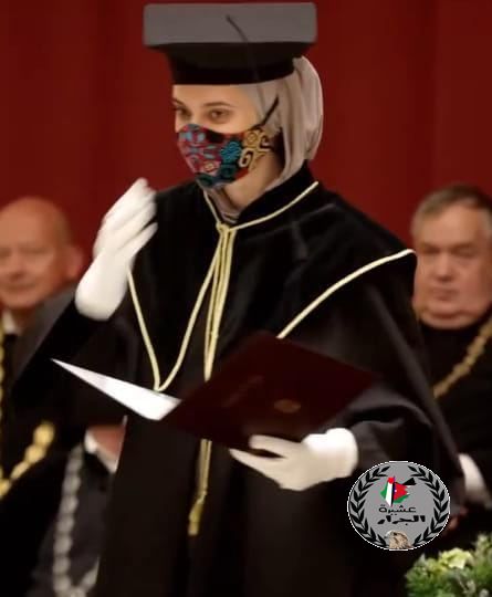 نهنئ بنت العم الدكتورة دعاء مازن فهمي بمناسبة تخرجها