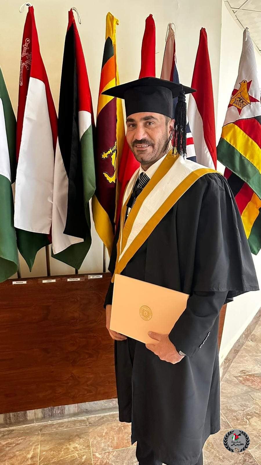 نهنئ ابن العم محمد فايز جرار بمناسبه التخرج من دورة أركان برتبة رائد