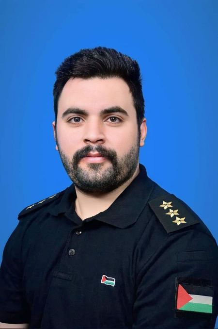 نهنئ ابن العم النقيب يزن مؤيد سمير جرار بمناسبة الترقيه 