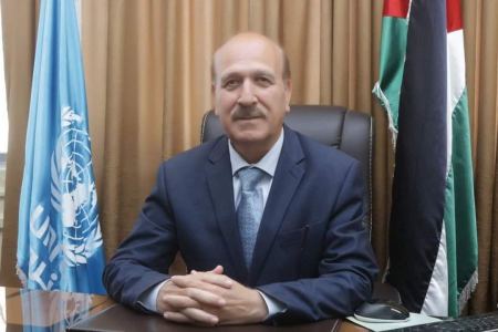 نهنئ العم الدكتور صلاح محمد جرار بمناسبة تعينه رئيس مجلس أمناء كلية العلوم التربوية والآداب التابعة لوكالة غوث وتشغيل اللاجئين/ الأونروا