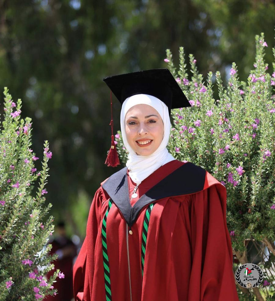 نهنئ الأستاذة شيرين ابراهيم جرار تهنئة لتخرج ماجستير بإمتياز في تخصص العلوم الجنائية من الجامعة العربية الأمريكية
