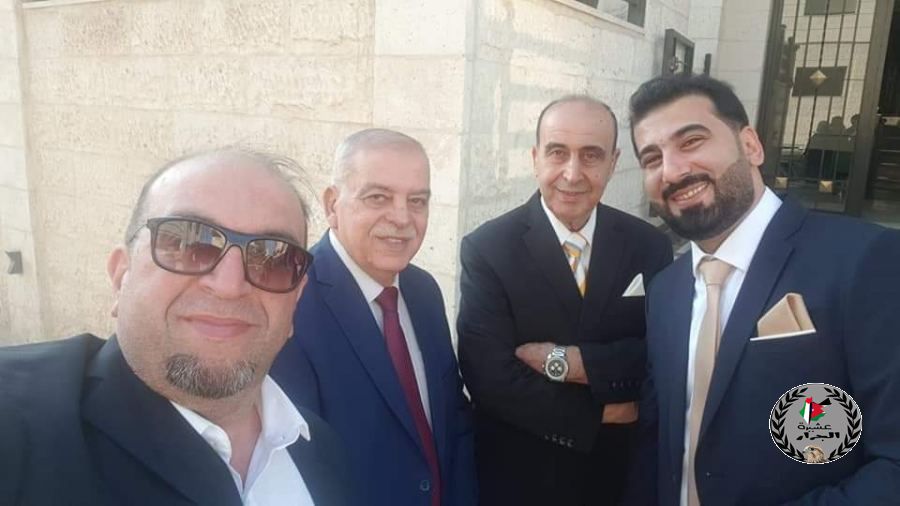 نهنئ ابن العم طارق فوزي عبداللطيف جرار بمناسبة عقد زواجه