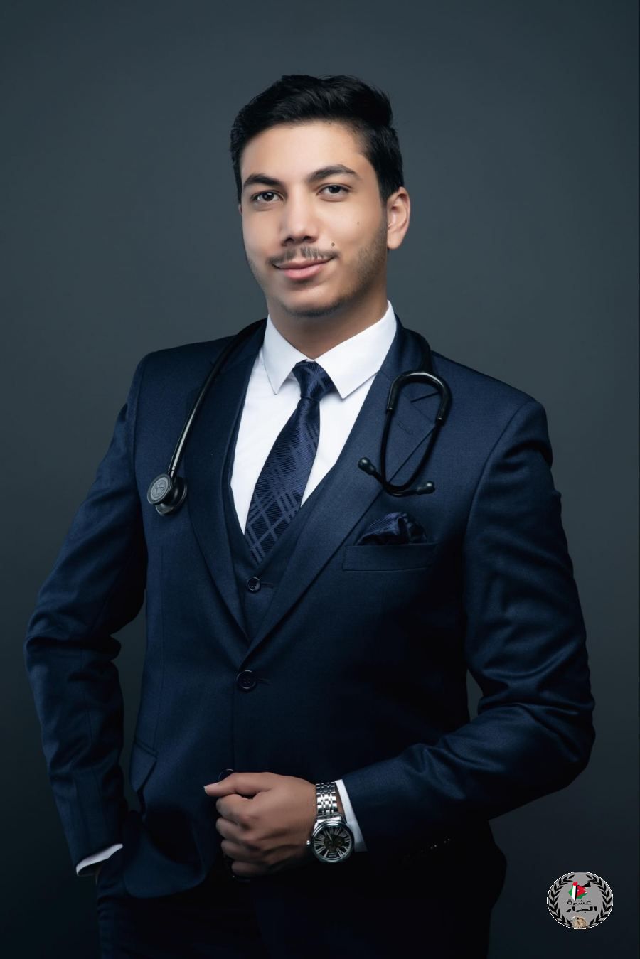 نهنئ ابن العم الدكتور أسامه هاشم جرّار بمناسبة التخرج