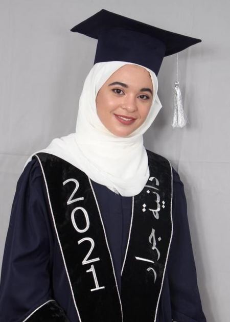 نهنئ بنت العم دانيا عماد ياسين جرار بمناسبة نجاحها في الثانوية العامة 