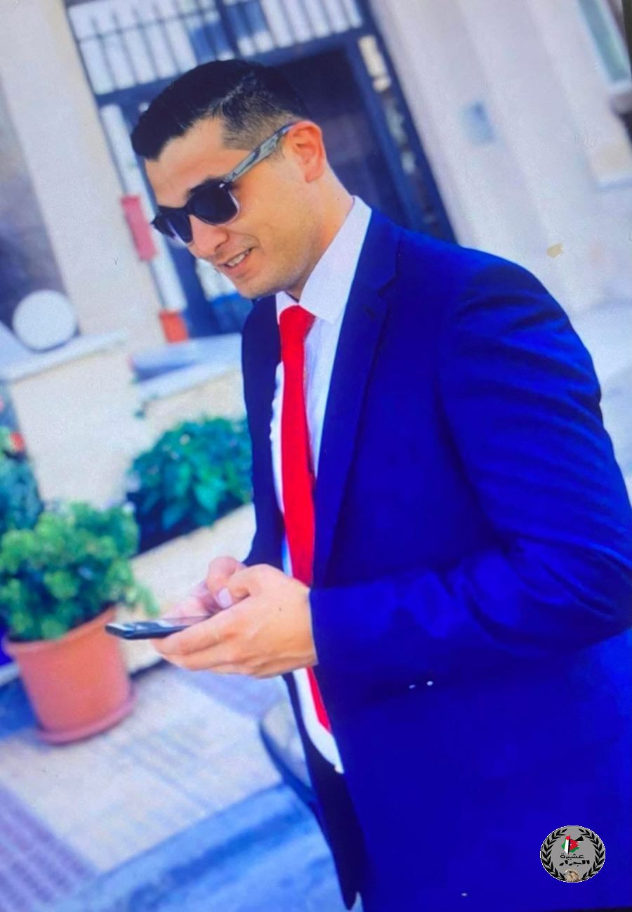 بكل فخر واعتزاز نهنئ ابن العم الغالي سامر نضال جرار بمناسبة ترفيعه إلى رتبة ملازم ثاني في الامن العام الاردني