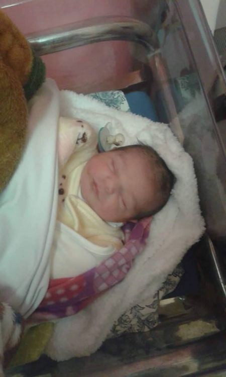 مبارك المولودة حور احمد يونس جرار